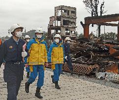 Japan police chief visits quake-hit area