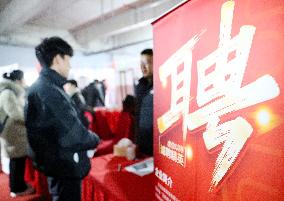 Job Fair Held in Qingdao