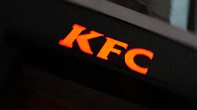 KFC Charges A Service Fee For Packing