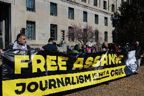 Protest For Julian Assange At Department Of Justice