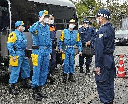 Japan police chief visits quake-hit city