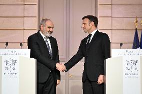 French President Meets PM Of Armenia - Paris