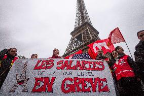 4th Day Of Strike At The Eiffel Tower - Paris