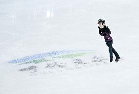 (SP)CHINA-INNER MONGOLIA-HULUN BUIR-14TH NATIONAL WINTER GAMES-FIGURE SKATING-TEAM (CN)