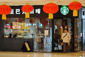 Starbucks 7000 Stores in China