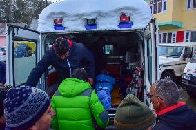 Avalanche Hits Afarwat Peak In Gulmarg, One Skier Killed, 4 Injured