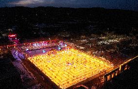 The Yellow River 9 Lamp Array