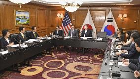 Japan-U.S.-S. Korea foreign ministers' meeting