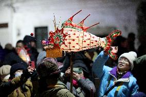 CHINA-ANHUI-SHEXIAN COUNTY-LANTERN FESTIVAL-FISH-SHAPED LANTERN (CN)