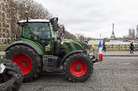 Coordination Rurale farmers demonstration - Paris