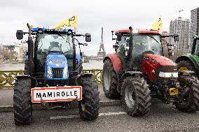 Coordination Rurale farmers demonstration - Paris