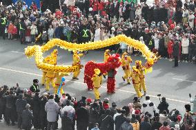 Dragon Dance Celebrate Lantern Festival