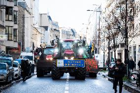 Farmers Protest On Eve Of Agricultural Fair - Paris