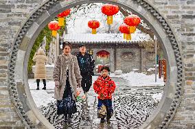 Snow Lantern Tour in Qingzhou