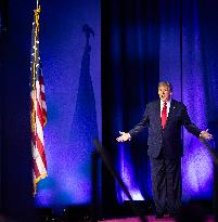 Donald Trump speaks at CPAC