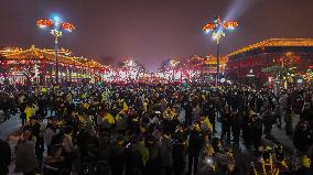 Chinese Celebrate Lantern Festival in Xi'an
