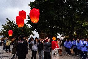 Kongmin Lanterns to Celebrate the Lantern Festival in Chongqing