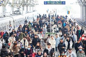 Passengers Travel at Nanjing Railway Station