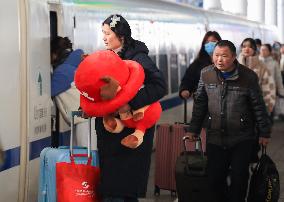 Passengers Travel at Nanjing Railway Station