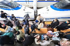 Passengers Travel at Nanjing Railway Station