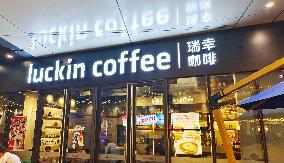 Luckin Overtakes Starbucks in China
