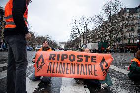 Climate Activists Block Traffic Near Arc de Triomphe - Paris