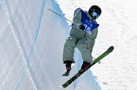 (SP)CHINA-INNER MONGOLIA-HULUN BUIR-14TH NATIONAL WINTER GAMES-FREESTYLE SKIING-HALFPIPE (CN)