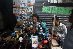 Roadside Mobile Repairing Shop In Kolkata