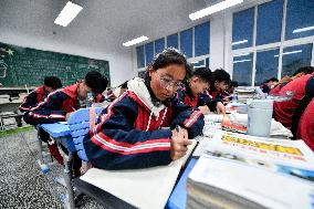 CHINA-GANSU-JISHISHAN-EARTHQUAKE-SCHOOL-NEW SEMESTER(CN)