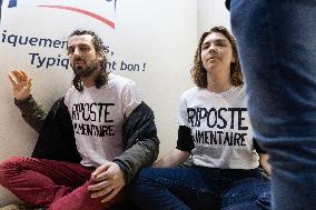 Riposte Alimentaire action at the 60th International Agriculture Fair - Paris