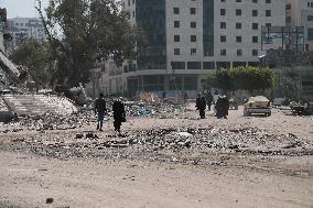 MIDEAST-GAZA CITY-DESTROYED BUILDINGS