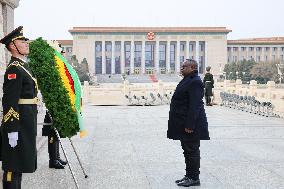 CHINA-BEIJING-SIERRA LEONEAN PRESIDENT-MONUMENT-TRIBUTE (CN)