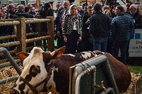 Marine Le Pen Visits The Agricultural Fair - Paris
