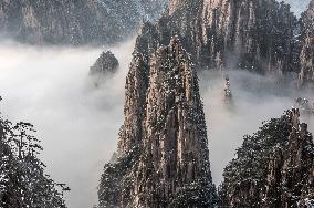 Huangshan Mountain Landscape