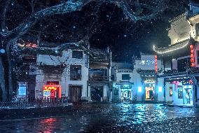 Tourists Visit Hongcun Village in Huangshan