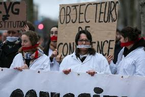 Pro And Anti Abortion Camps Protest In Paris