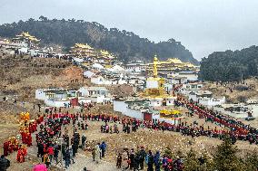 Buddhist festival at Langmu Temple in Gannan
