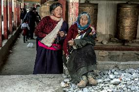 Tibetan Women in Zakana