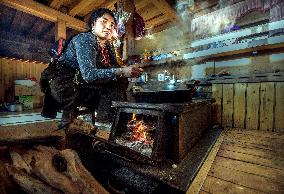 Tibetan Women in Zakana