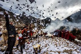 Tibetan Women in Zakana
