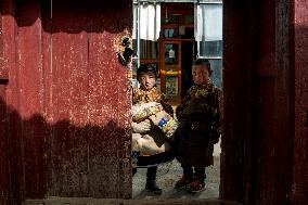 Tibetan Women in Zakana