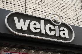 Welcia signage and logo