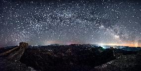Stars Sparkle Above Jinshanling Great Wall in Hebei