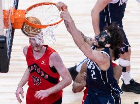 (SP)CANADA-TORONTO-BASKETBALL-NBA-RAPTORS VS MAVERICKS