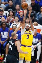 (SP)U.S.-LOS ANGELES-BASKETBALL-NBA-LAKERS VS CLIPPERS