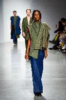 PFW - Mossi Runway