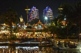 Xingguang Night Market in Xishuangbanna