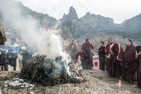 The great Weisang Ceremony is held in Zhagana,