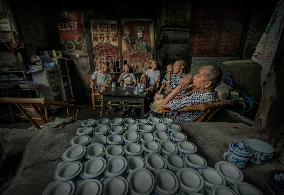 Photo Essay: The Old Teahouse in Pengzhen Town, Chengdu, China