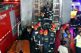 At Least 43 Dead In Building Blaze - Dhaka